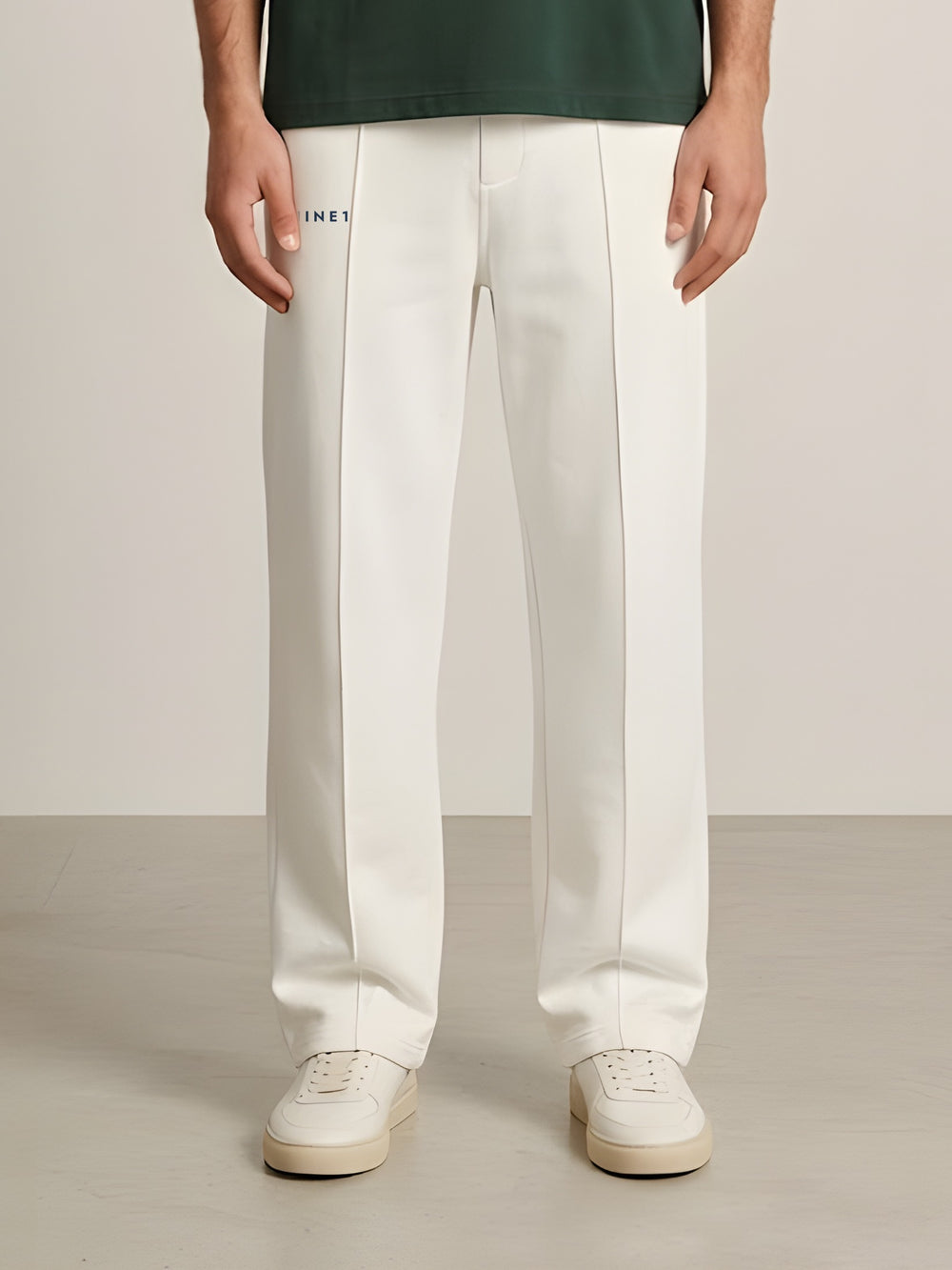 NINE1 Gallery jogger, front