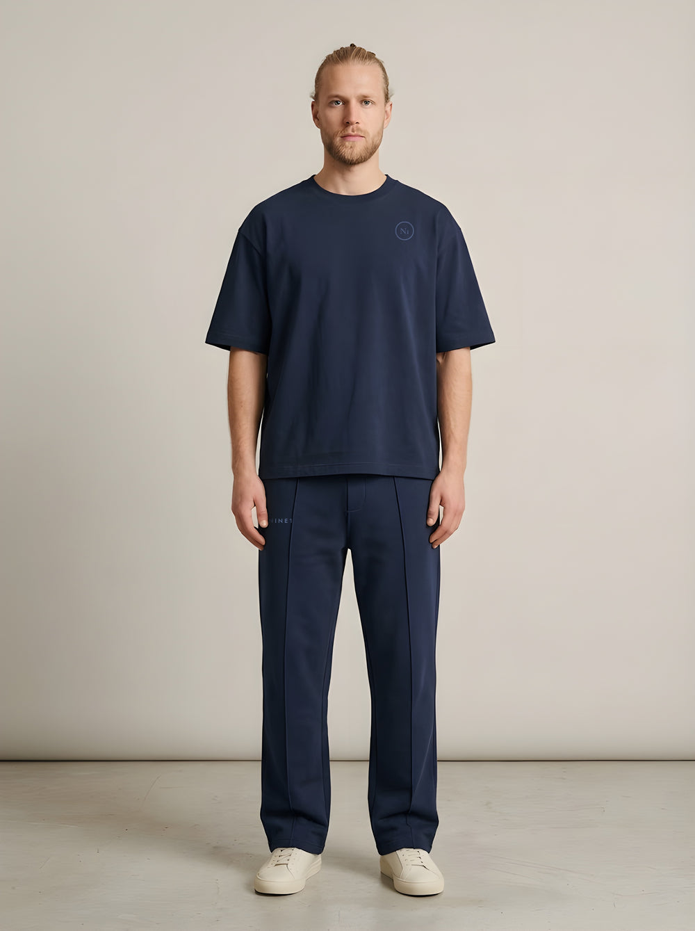 NINE1 Grid look, front